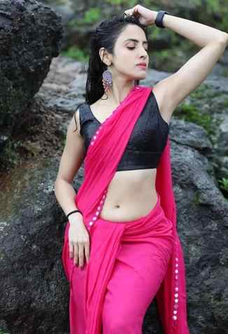 Cash on delivery call girl in Noida